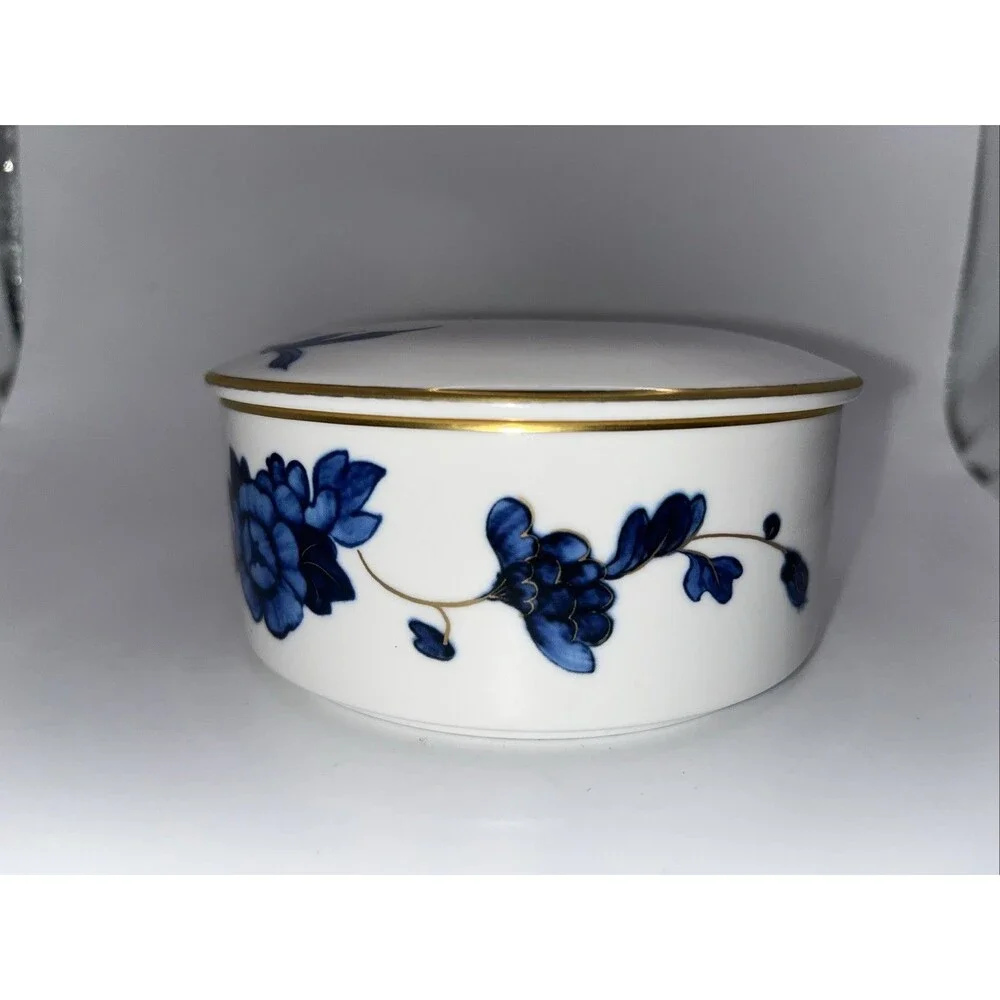 Prouna Emperor Flower Jewelry Box Bone China